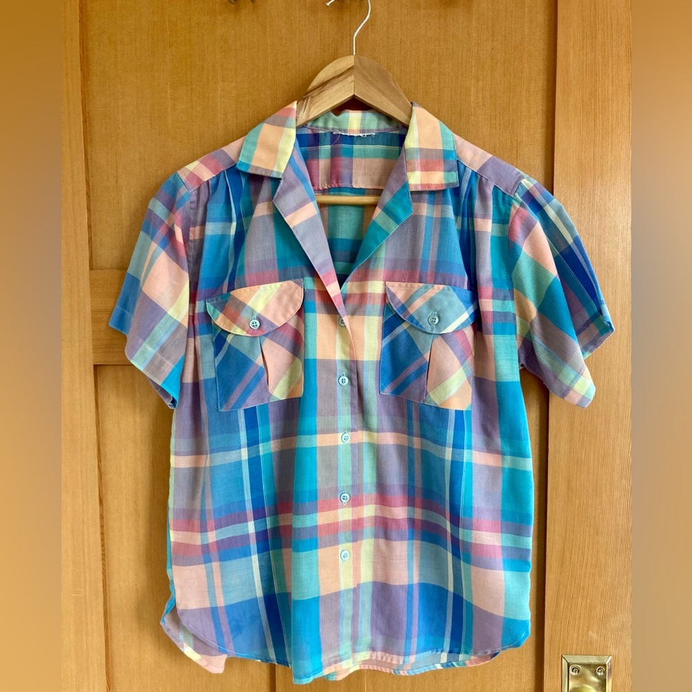 Vintage short sleeve button down shirt